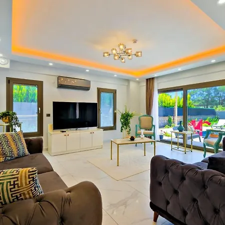 Villa Oludeniz 4 Bedroom *