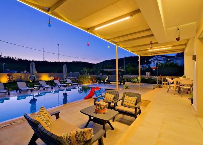 Oludeniz 4 Bedroom 9441 Fethiye