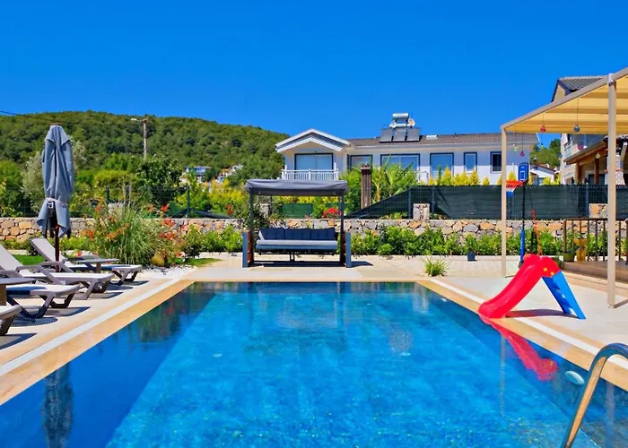 Oludeniz 4 Bedroom 别墅 费特希耶
